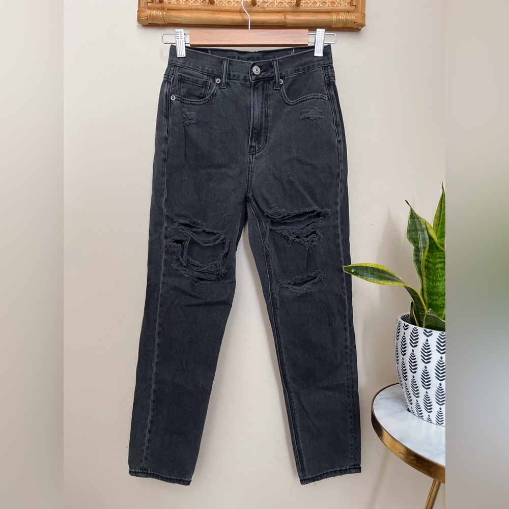 Black mom jeans American Eagle